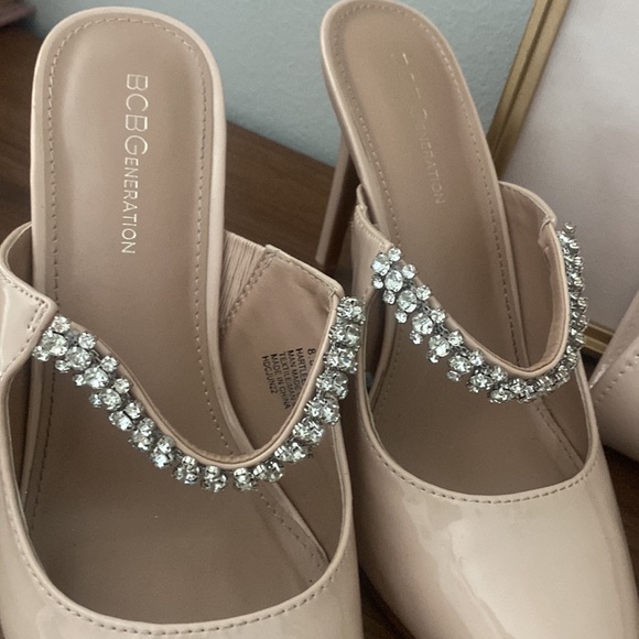 BCBG Heels and Clutch - Picture 2 of 7